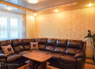 Продам 2-ком. квартиру, 53.2 м2, Осинники, улица Ефимова, 10Б