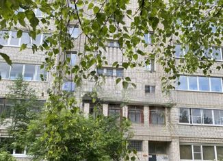 Продается 2-комнатная квартира, 48.3 м2, Смоленск, проспект Гагарина, 72