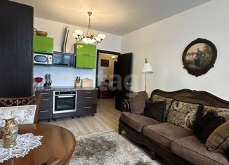 Продам 1-ком. квартиру, 45.4 м2, Екатеринбург, улица Прониной, 27, улица Прониной