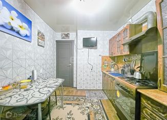 Продается 4-комнатная квартира, 71.4 м2, Республика Башкортостан, улица Гоголя, 98