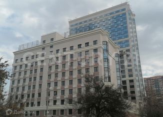 Продажа трехкомнатной квартиры, 150 м2, Краснодар, улица Строителей, 21, улица Строителей