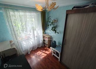 Продам 4-комнатную квартиру, 57.8 м2, Калужская область, улица Маршала Жукова, 30