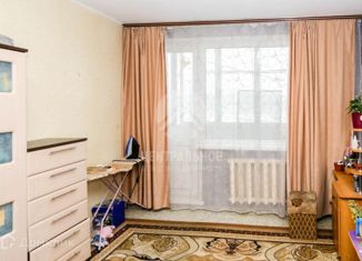 Продам 5-ком. квартиру, 50 м2, Новосибирск, Калининский район, Магистральная улица, 57
