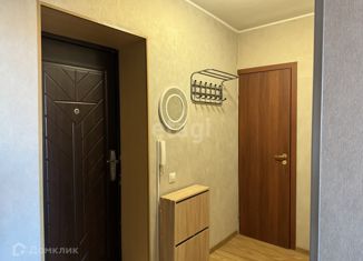 Продажа 1-ком. квартиры, 36 м2, Красноярск, улица Космонавтов, 17Г, Советский район