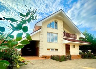 Дом на продажу, 288 м2, село Чалтырь, улица Салых-Су