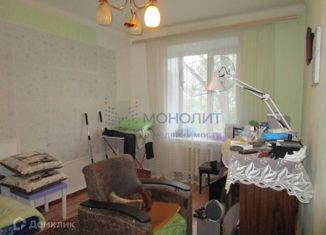 Продается 1-комнатная квартира, 30 м2, Волгоград, улица Милиционера Буханцева, 56, район Дар-Гора