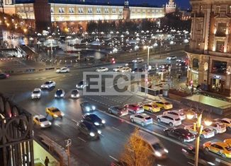 Двухкомнатная квартира в аренду, 72 м2, Москва, Тверская улица, 4