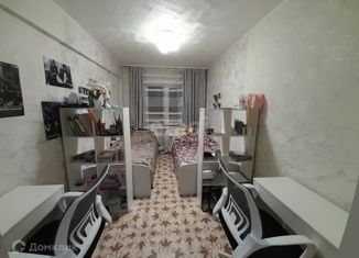 Продам 3-ком. квартиру, 54.7 м2, Зеленогорск, улица Мира, 44