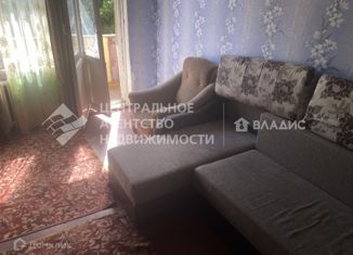 Трехкомнатная квартира в аренду, 50 м2, Рыбное, Большая улица, 55