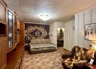 Продаю трехкомнатную квартиру, 55.9 м2, Волгоградская область, проспект Канатчиков, 10