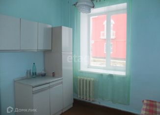 Продажа 2-комнатной квартиры, 58 м2, Златоуст, улица имени А.В. Суворова, 5