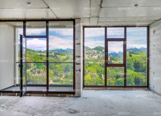 Продаю двухкомнатную квартиру, 66 м2, посёлок городского типа Дагомыс, Ленинградская улица, 7А