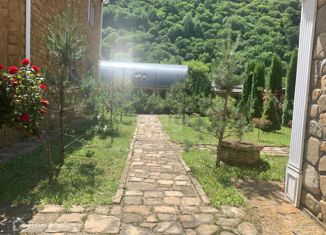 Продам дом, 200 м2, аул Новая Теберда