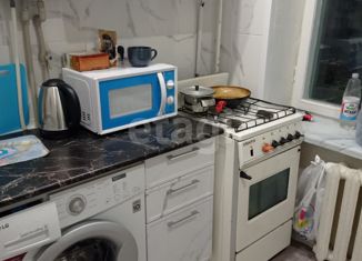 Продам трехкомнатную квартиру, 57.1 м2, Крым, улица Калинина, 13