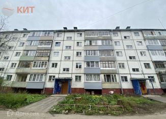 Сдам в аренду 2-ком. квартиру, 46.2 м2, Ярославль, улица Труфанова, 6к2, Северный жилой район