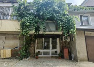 Продам таунхаус, 63.2 м2, поселок городского типа Новомихайловский