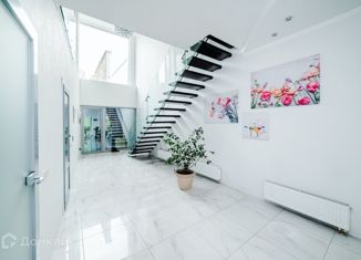 Таунхаус на продажу, 276 м2, посёлок Барвиха, Центральная площадь