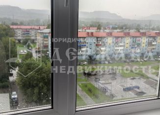 Продаю 2-ком. квартиру, 54 м2, Кемеровская область, Октябрьская улица, 11