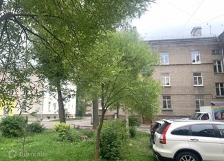 Продаю четырехкомнатную квартиру, 112.6 м2, Гатчина, проспект 25 Октября, 47