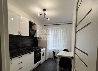 Продажа 2-ком. квартиры, 40 м2, Москва, улица Новаторов, 40к15, улица Новаторов