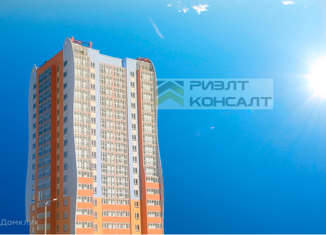 Продам 2-ком. квартиру, 66.5 м2, Омск, улица Леонида Маслова, 3, ЖК Регата