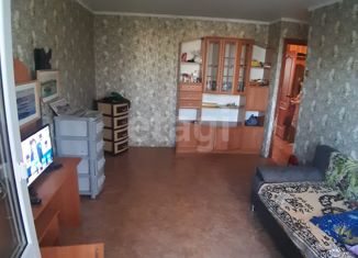 Продаю 3-комнатную квартиру, 57.7 м2, Набережные Челны, улица Батенчука, 16