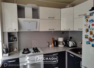 Продается 2-комнатная квартира, 45 м2, Курская область, улица Радищева, 57