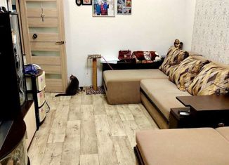 Продам трехкомнатную квартиру, 64 м2, поселок городского типа Разумное, улица Филиппова, 10