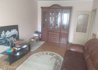 Продается трехкомнатная квартира, 70.3 м2, Самара, улица Дыбенко, 114, метро Советская