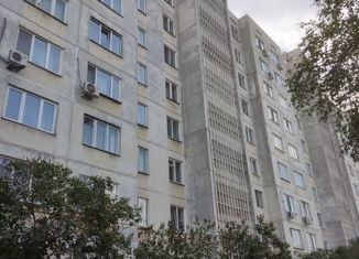 Продаю 3-ком. квартиру, 63 м2, Курган, улица Карла Маркса, 74, Центральный район