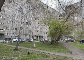 Продается 3-ком. квартира, 64 м2, Свердловская область, Волгоградская улица, 37