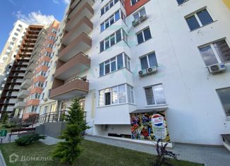 Продается 2-комнатная квартира, 60 м2, Симферополь, ЖК Город Мира, улица Батурина, 125