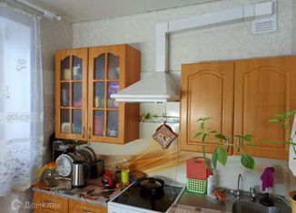 Продается двухкомнатная квартира, 38.6 м2, поселок городского типа Панковка, Промышленная улица, 11