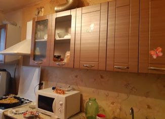 Продам трехкомнатную квартиру, 61.5 м2, поселок Рассвет, Институтская улица, 14