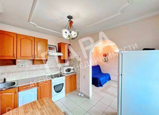 Продажа 2-комнатной квартиры, 42.8 м2, Самара, улица Челюскинцев, 23, Октябрьский район