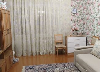 Продается 3-комнатная квартира, 61 м2, Кировская область, Карнавальная улица, 5