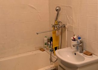 Продажа 1-комнатной квартиры, 30.7 м2, Череповец, улица Бардина, 15