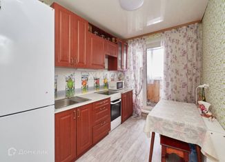 Продается двухкомнатная квартира, 48.8 м2, Новосибирск, Центральный район, улица Селезнева, 37