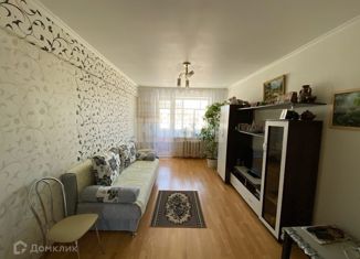 Продается 3-комнатная квартира, 59.6 м2, Сокол, улица Шатенево, 73