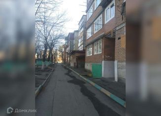 Продажа 3-комнатной квартиры, 60 м2, Владикавказ, улица Гугкаева, 14, Северо-Западный округ