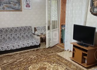 Продам 3-комнатную квартиру, 73 м2, Набережные Челны, улица Хади Такташа, 18