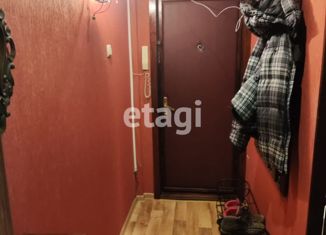 Продам 2-комнатную квартиру, 49 м2, городской посёлок Вырица, Сиверское шоссе, 31А