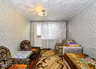 Продается 3-комнатная квартира, 58 м2, Тюменская область, микрорайон 8А, 43