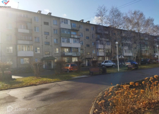 Продаю 3-ком. квартиру, 47 м2, Белокуриха, улица Академика Мясникова, 22