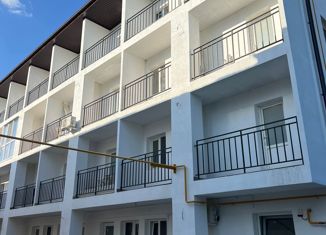 Продается 1-комнатная квартира, 25 м2, Евпатория, улица Матвеева, 4/11