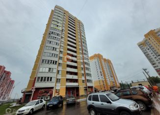 Продается трехкомнатная квартира, 84 м2, деревня Жилина, улица Генерала Лаврова, 12