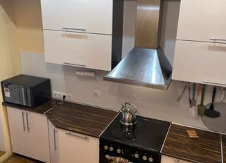 Сдам однокомнатную квартиру, 42 м2, Мурино, Привокзальная площадь, 5Ак1, ЖК Мечта