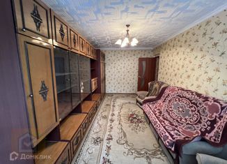 Продаю 2-комнатную квартиру, 47 м2, Армянск, улица Гайдара, 2