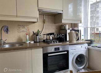 Продается 2-ком. квартира, 43 м2, Москва, улица Героев Панфиловцев, 16к2, метро Планерная