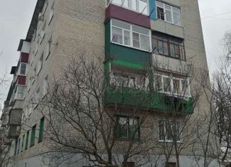 Продажа четырехкомнатной квартиры, 62 м2, Острогожск, улица Коммунаров, 9